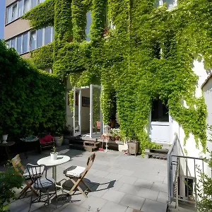 Bed & Breakfast La Calamande En, Brussels