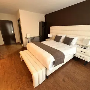 3* Otel Escale